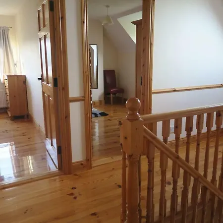 Inglewood - - Crossmolina - County Mayo - Sleeps 8 - Sister To Thistledown