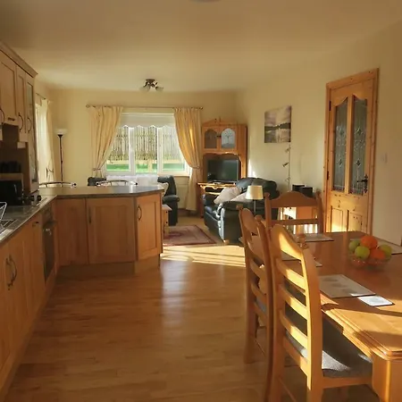 Inglewood - - Crossmolina - County Mayo - Sleeps 8 - Sister To Thistledown * Ballina (Mayo)