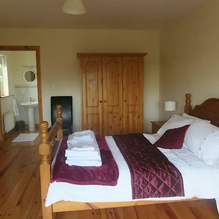 Inglewood - - Crossmolina - County Mayo - Sleeps 8 - Sister To Thistledown Ferienhaus
